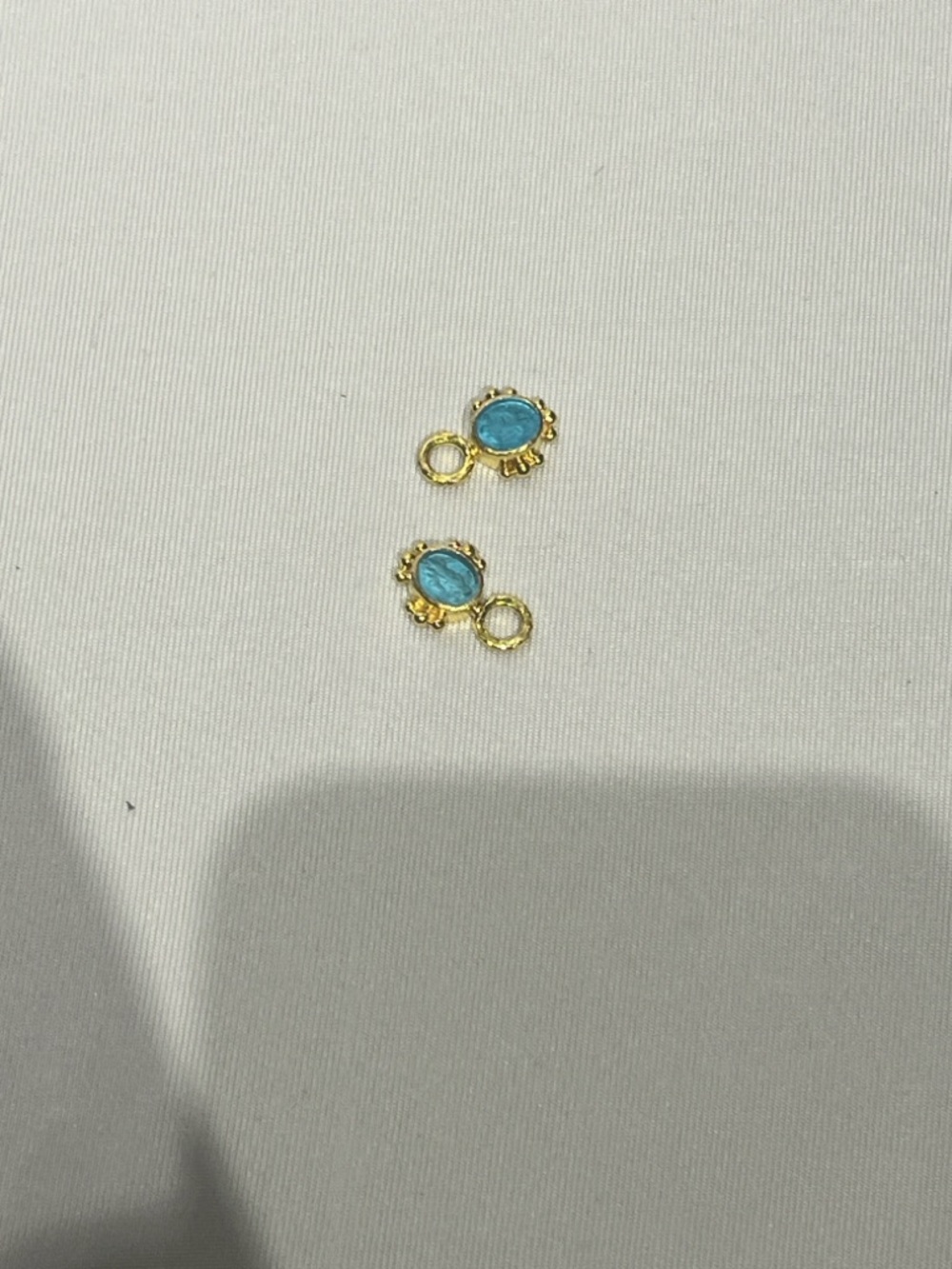 Elizabeth Locke glass intaglio Gold-Tone Blue Oval Connector Earrings Charms